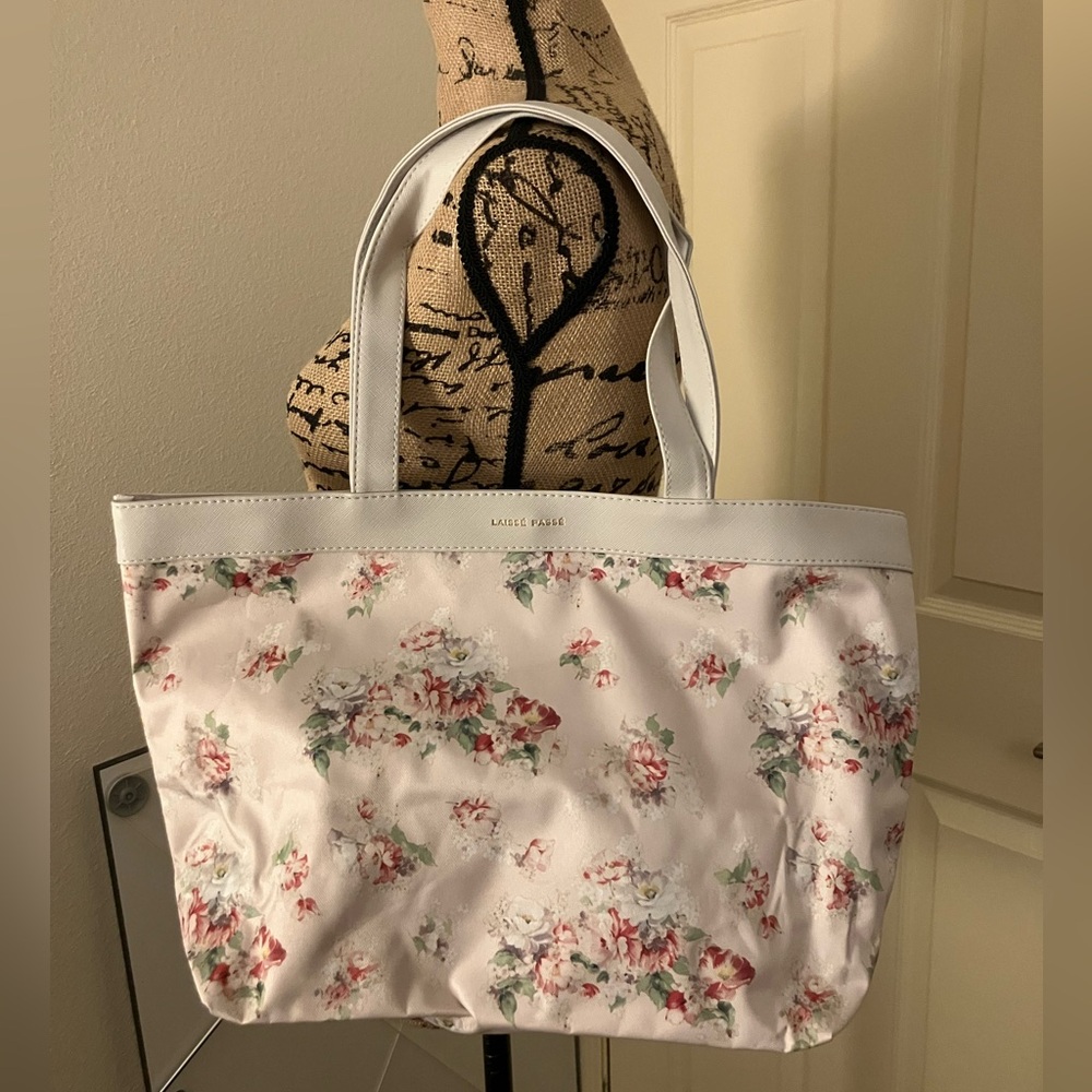 Laisse passe Japanese Japan Floral print Tote Bag